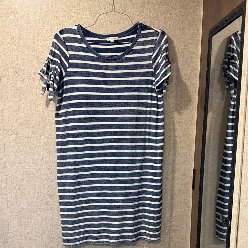 Jane and Delancey Navy and White Striped Mini Dress size medium - Picture 1 of 9